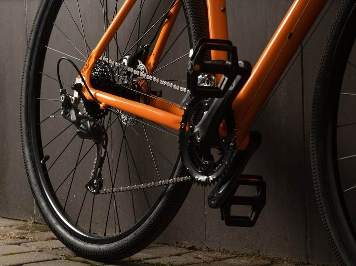 What Is Better Between Aluminum vs Carbon Gravel Bike?